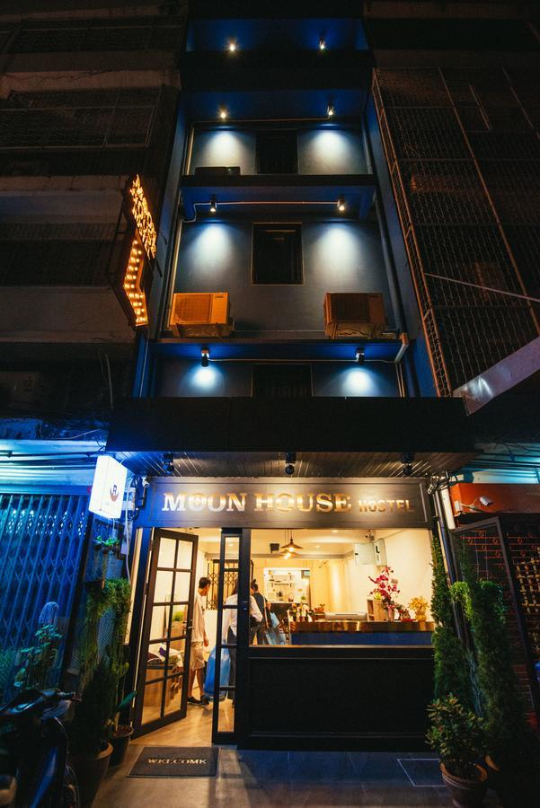 Moon House Hostel Bangkok Esterno foto