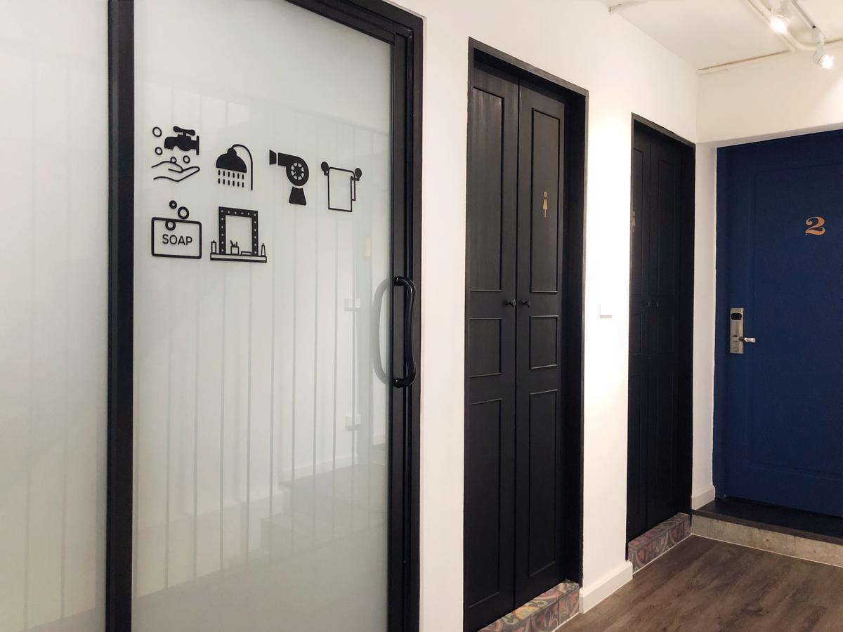 Moon House Hostel Bangkok Esterno foto